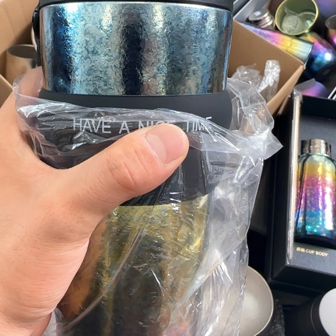 纯钛炫彩呀吸管杯