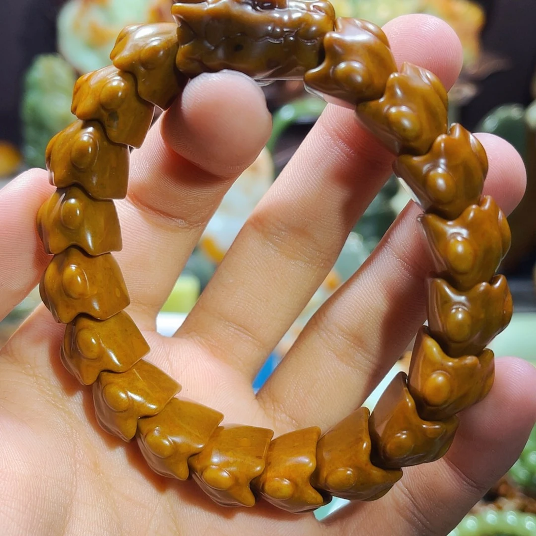 透闪石质玉未镶嵌发饰