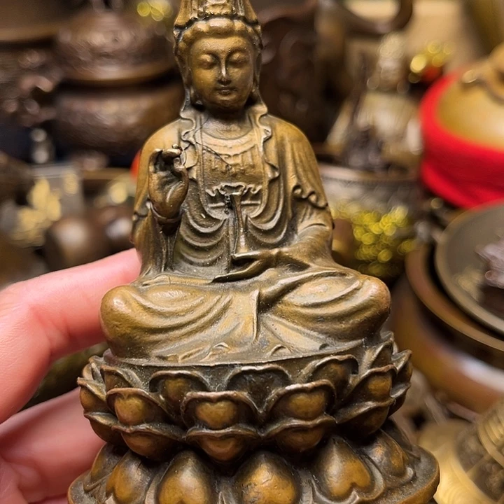 精美铜器批发档口