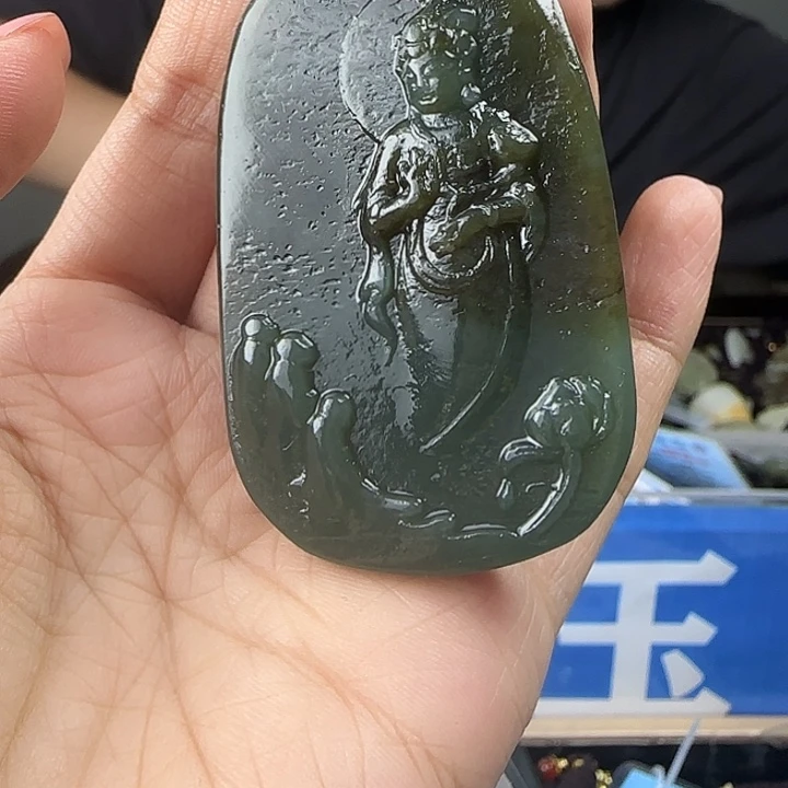 颈饰未镶嵌和田玉
