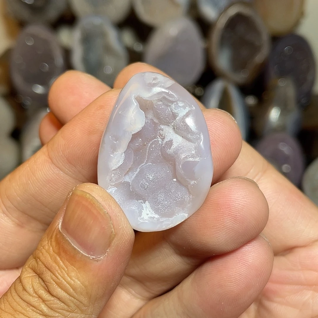 未镶嵌水晶大型摆件（非配饰）