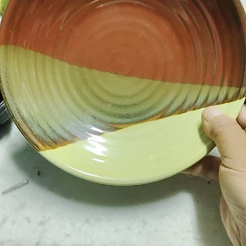 瓷片瓷片，各种摆件，沙锅！