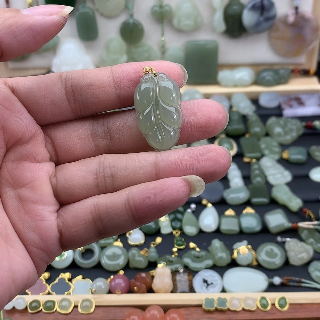 吊坠(不含链)18K金镶嵌和田玉