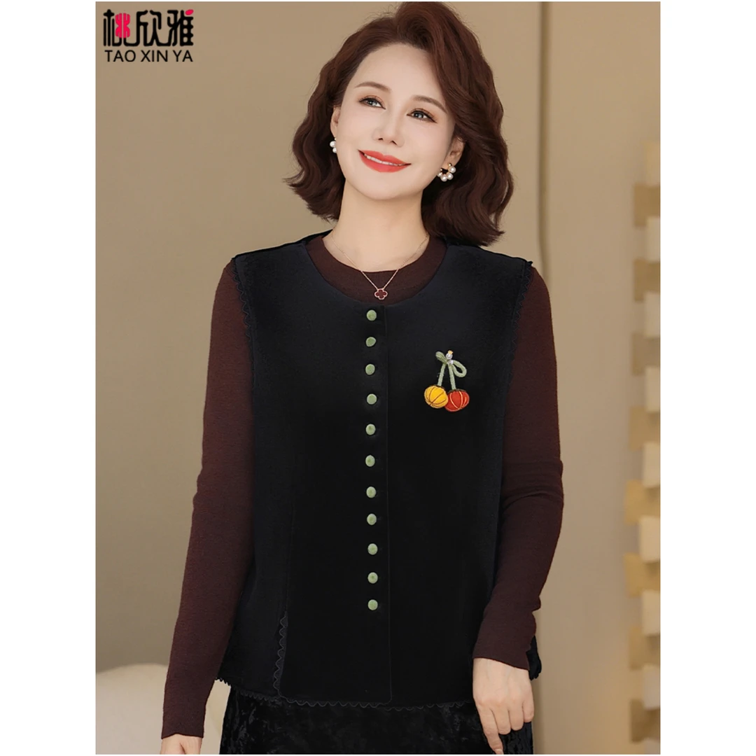 气质妈妈秋装外套2025新款中老年马甲女春秋外穿中年妇女背心马夹