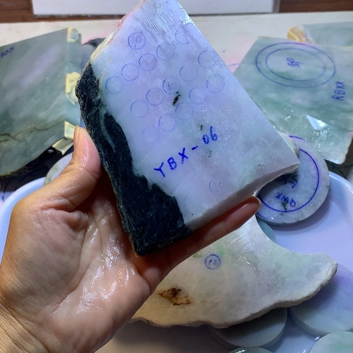 定制翡翠未镶嵌翡翠玉石