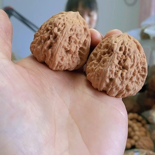 【闪购商品】把件文玩核桃40.5平谷凹底红皮