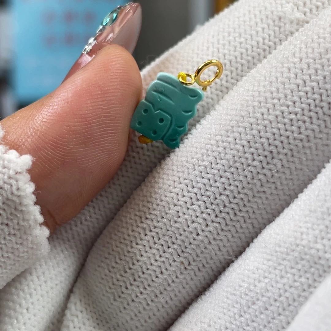 绿松石未镶嵌挂件