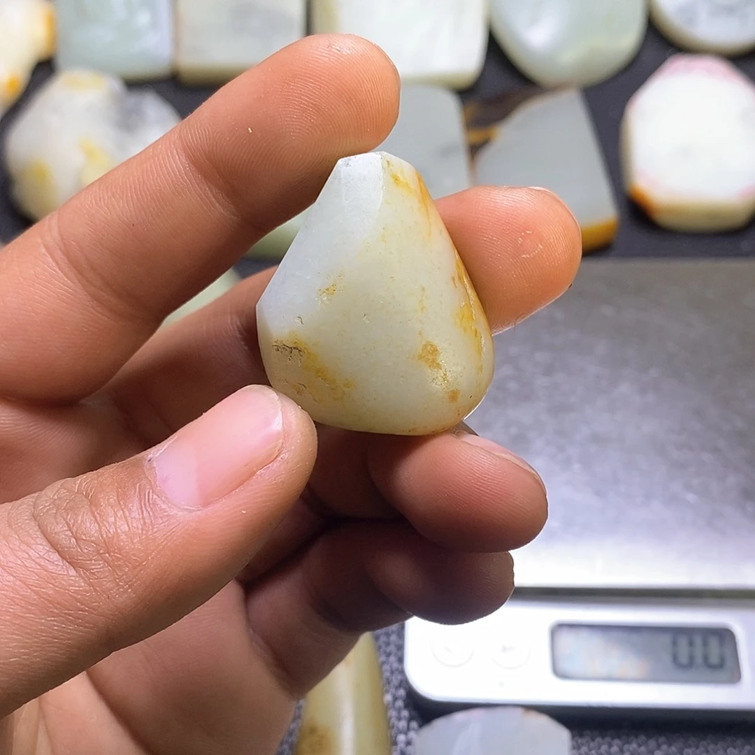 定制和田玉挂件未镶嵌瑜*源