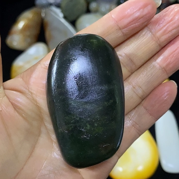 未镶嵌和田玉（糖玉）挂件