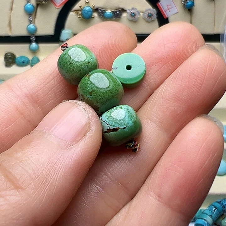 柯****无非金属原矿老型珠