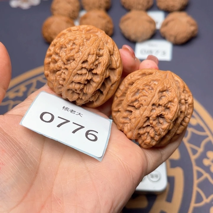 文玩核桃把件43大粗筋 0776