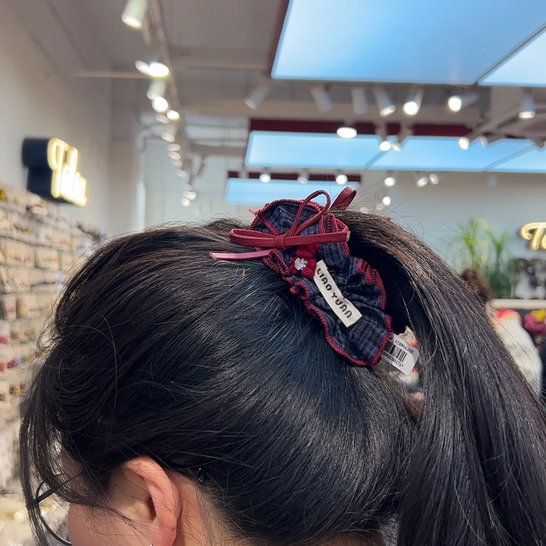 布艺非金属编号29小号香蕉夹