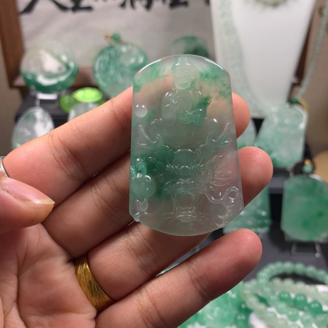 石英质玉未镶嵌吊坠(赠链)顾*