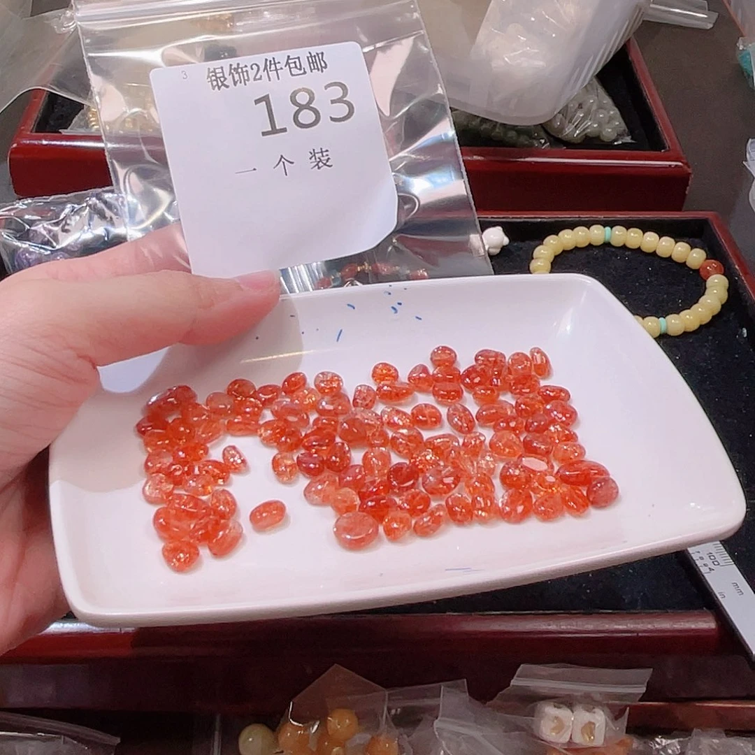 未镶嵌珠宝半成品水晶183 。