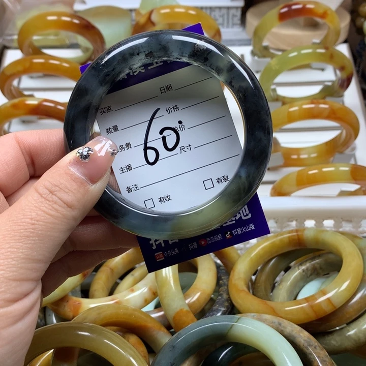 蛇纹石玉手镯未镶嵌雅*