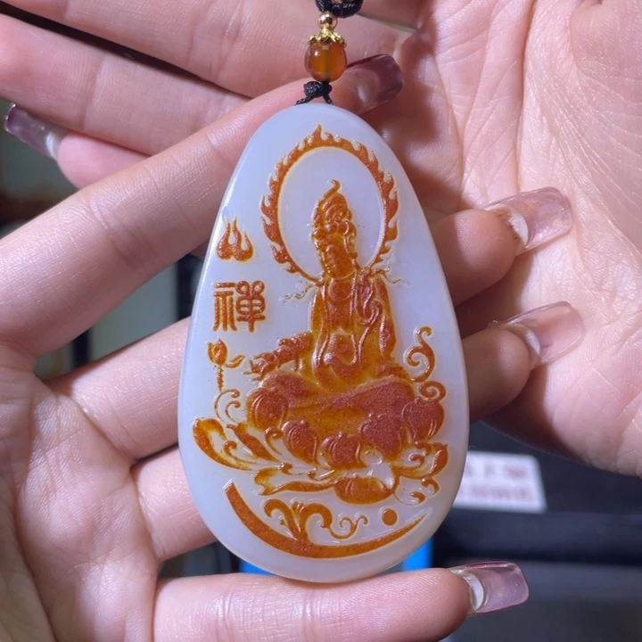 和田玉挂件未镶嵌過*。