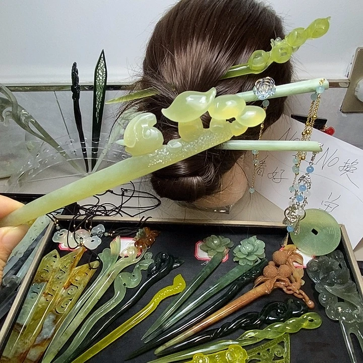 蛇纹石玉合金发饰蘑菇兔