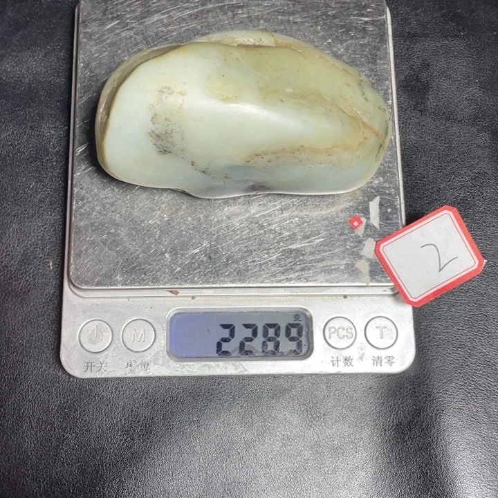 和田玉未镶嵌颈饰2