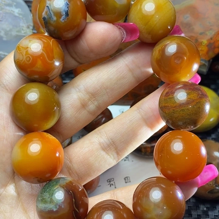 玛瑙/玉髓颈饰未镶嵌九**凡