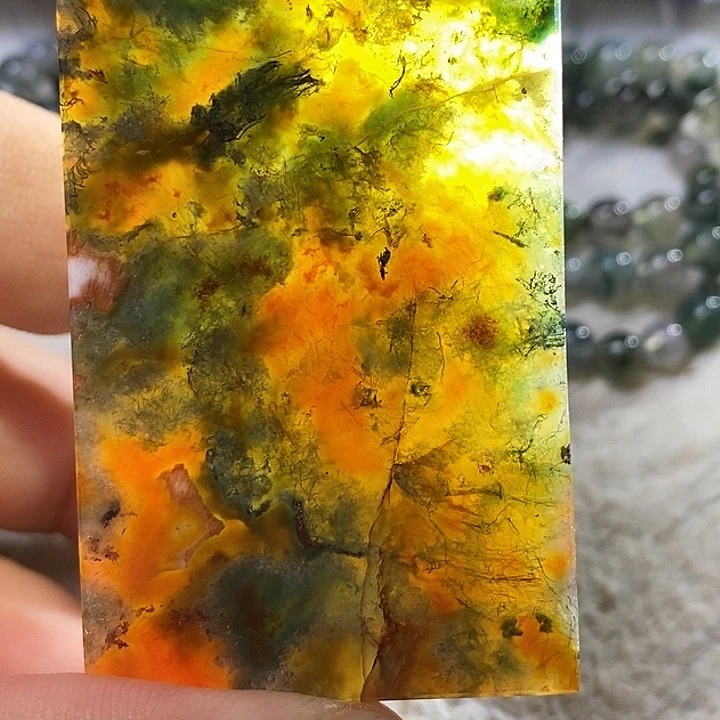 一***鱼未镶嵌颈饰玛瑙/玉髓