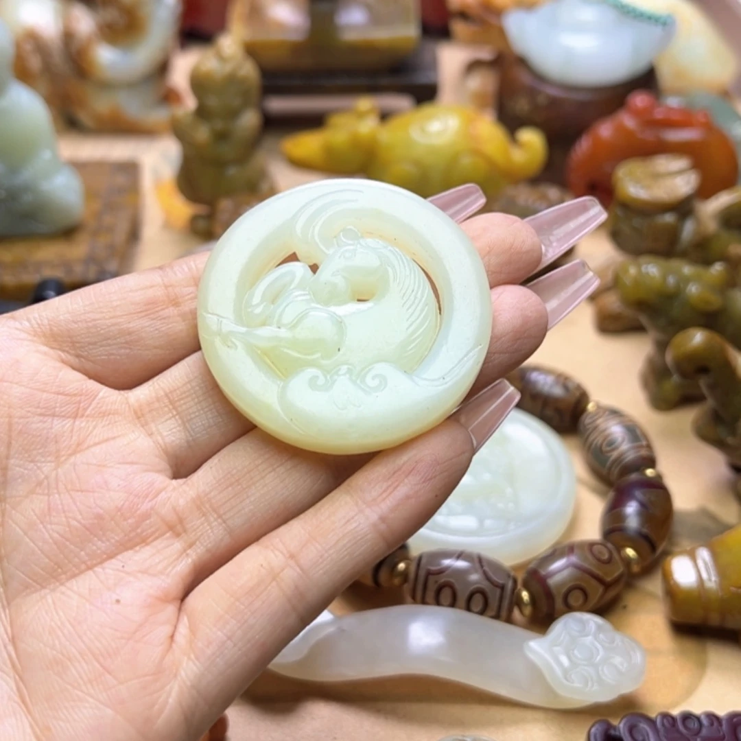 【闪购商品】蛇纹石玉颈饰未镶嵌