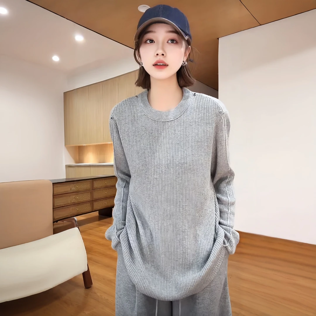 休闲风洋气铆钉针织衫女2025秋季新款大码胖MM潮流百搭打底衫上衣