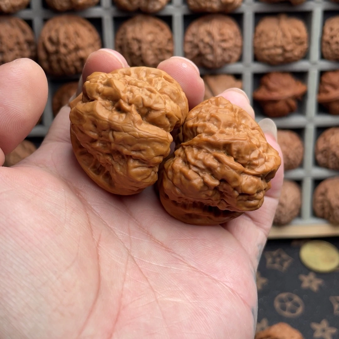 核桃把件41微修三角蛙蛤蟆头打底