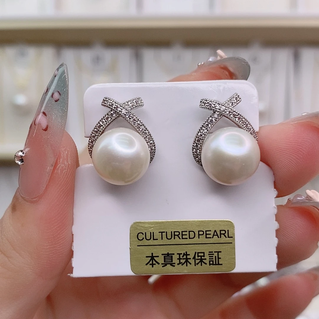 未镶嵌淡水珍珠耳饰