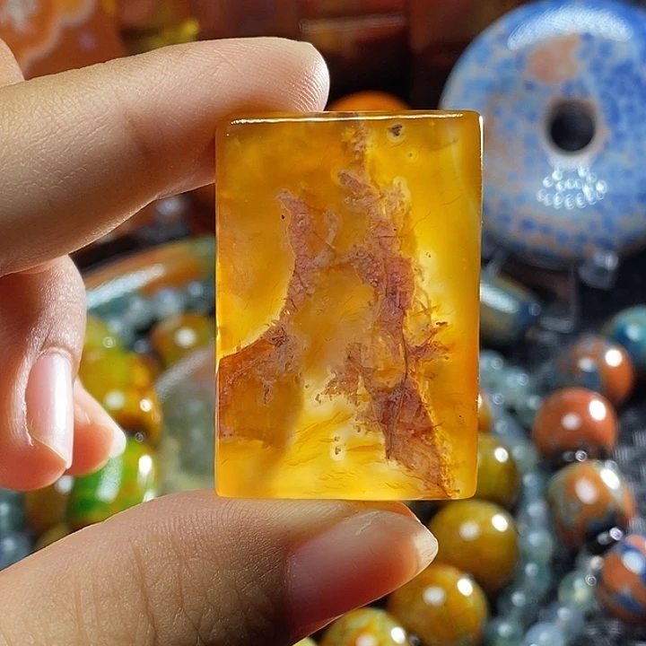 一***生玛瑙/玉髓未镶嵌颈饰
