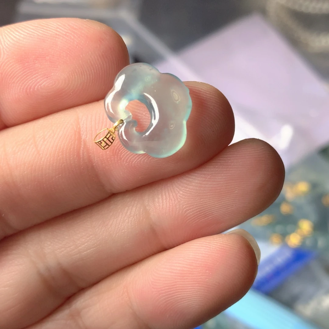 【闪购商品】颈饰18K金镶嵌翡翠翡翠