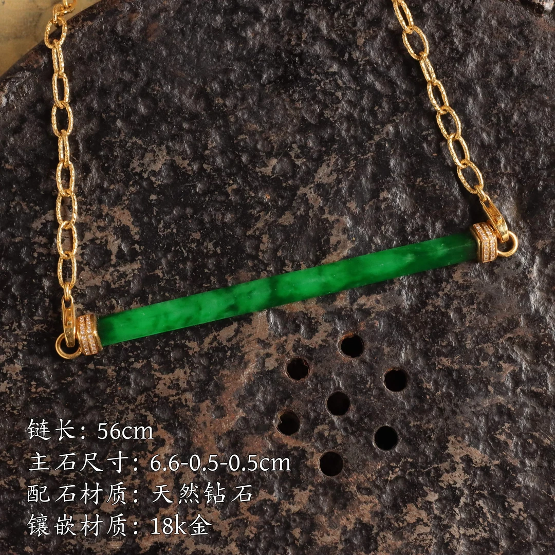 603-13 冰种阳绿翡翠三棱柱吊坠 18k金 天然缅甸翡翠A货010592835