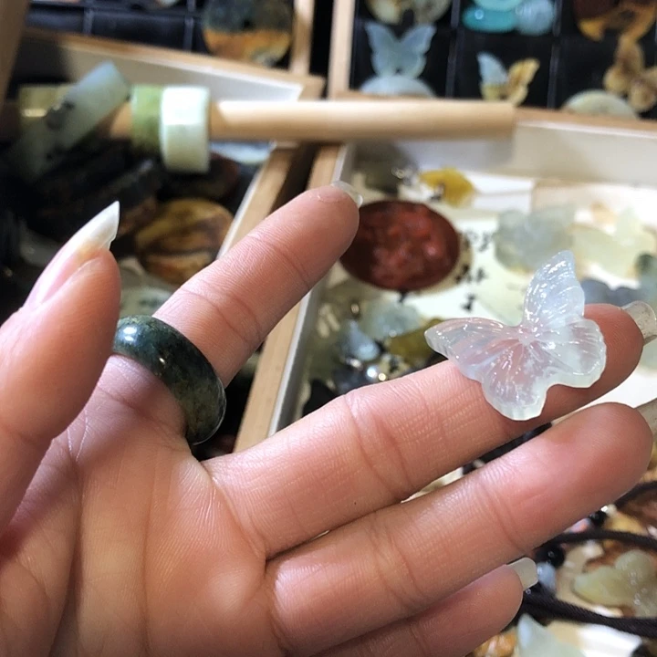 岫玉未镶嵌岫玉挂件