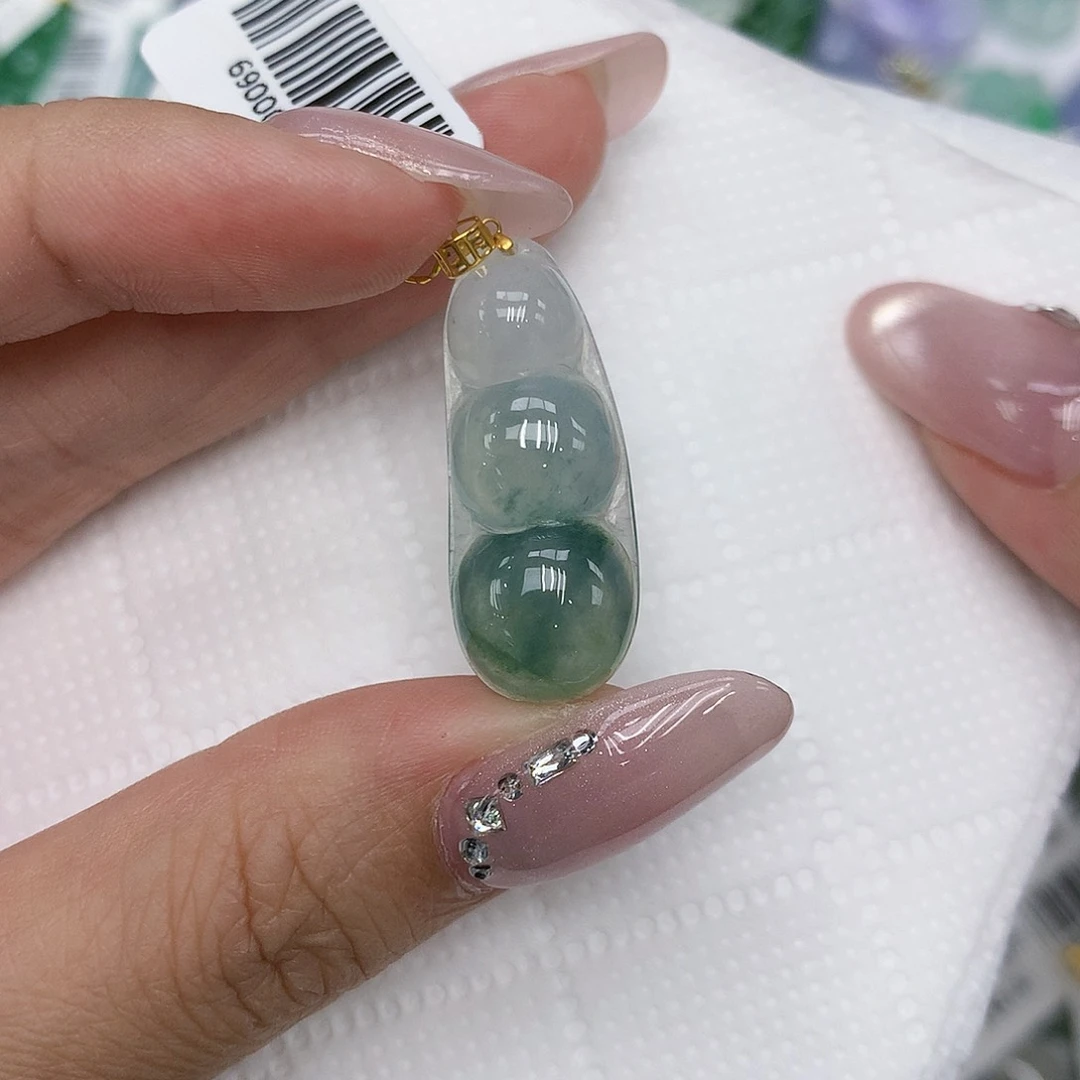 颈饰18K金镶嵌翡翠