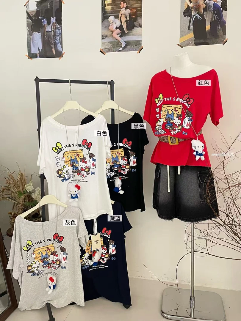 MEENI@A802 韩系简约卡通kt猫印花斜肩短袖T 6-28
