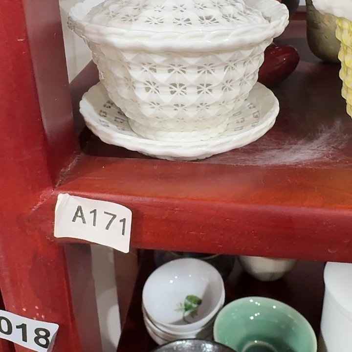 y***0主人杯一个，瓷。。。。