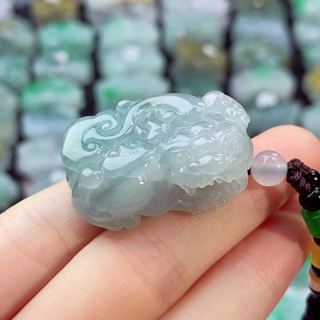 颈饰未镶嵌翡翠天然