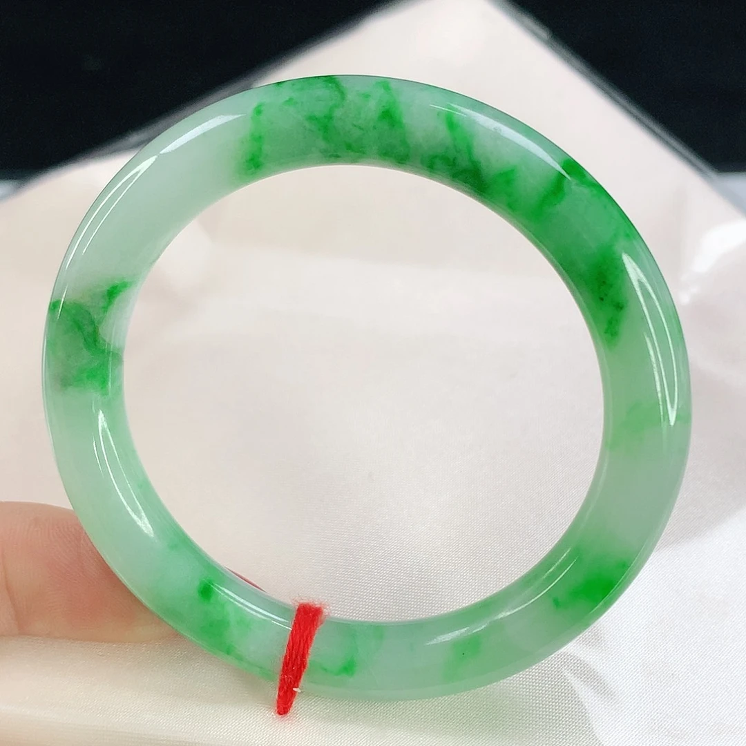 未镶嵌手镯翡翠692