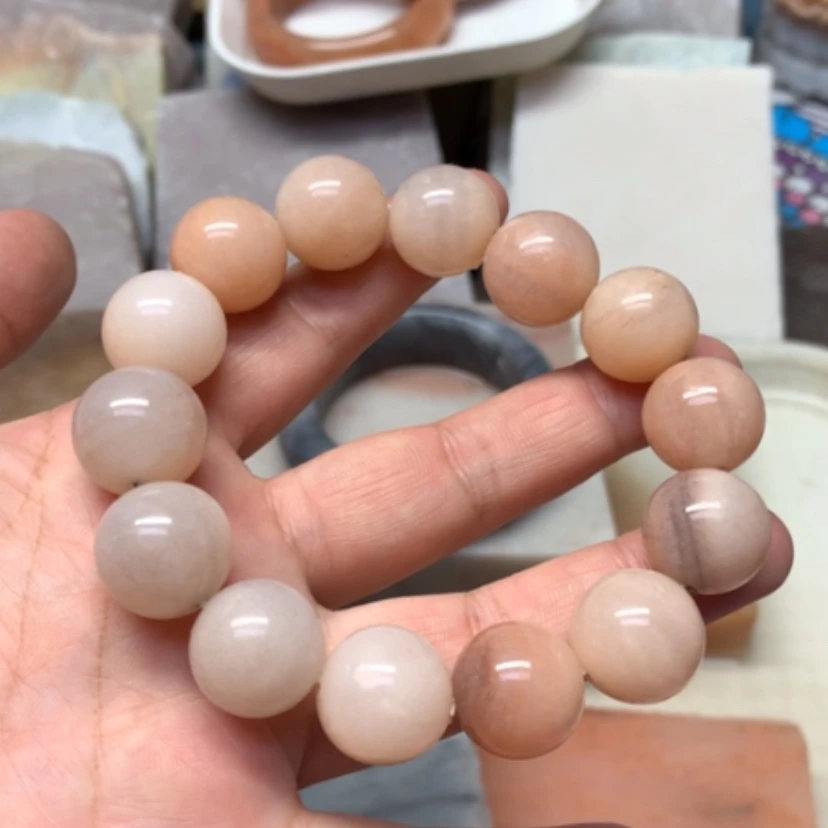 【闪购商品】未镶嵌手镯（圆镯）石英岩玉粉樱花