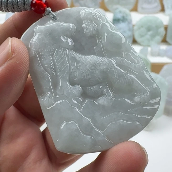 翡翠未镶嵌颈饰天然缅甸A货翡翠