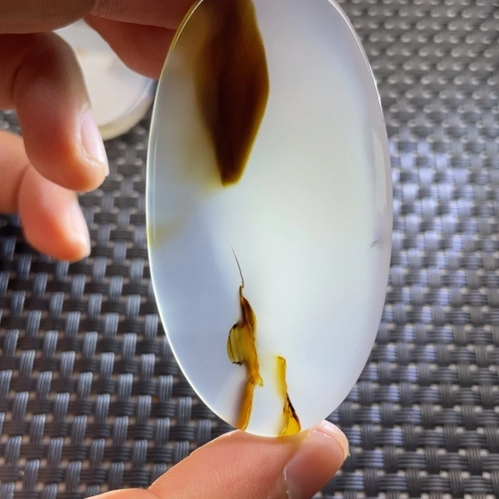 未镶嵌颈饰玛瑙/玉髓归**者