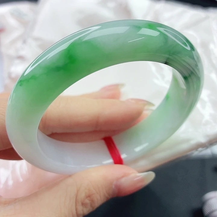 未镶嵌手镯翡翠，099
