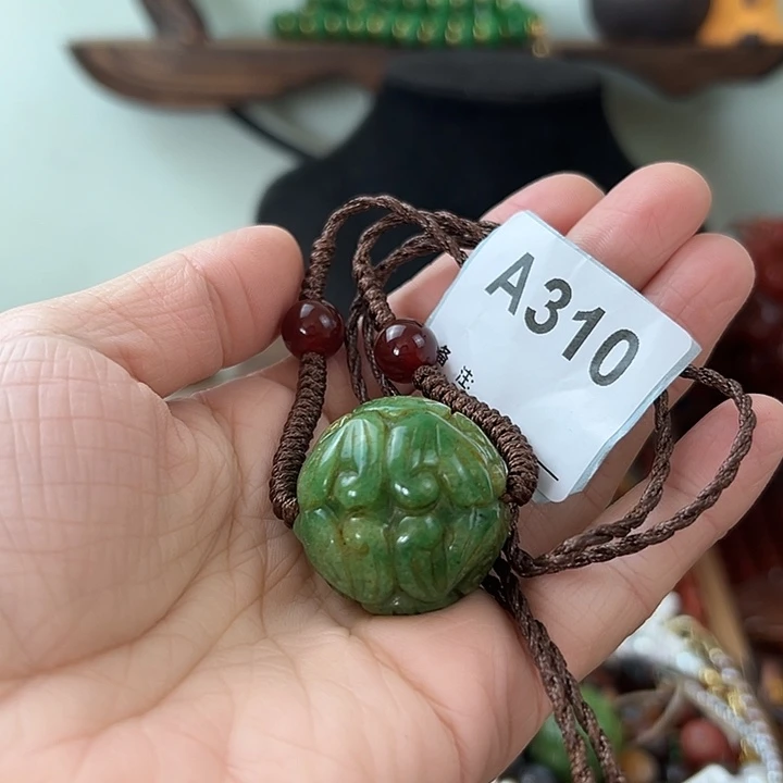 M***9玛瑙/玉髓未镶嵌颈饰