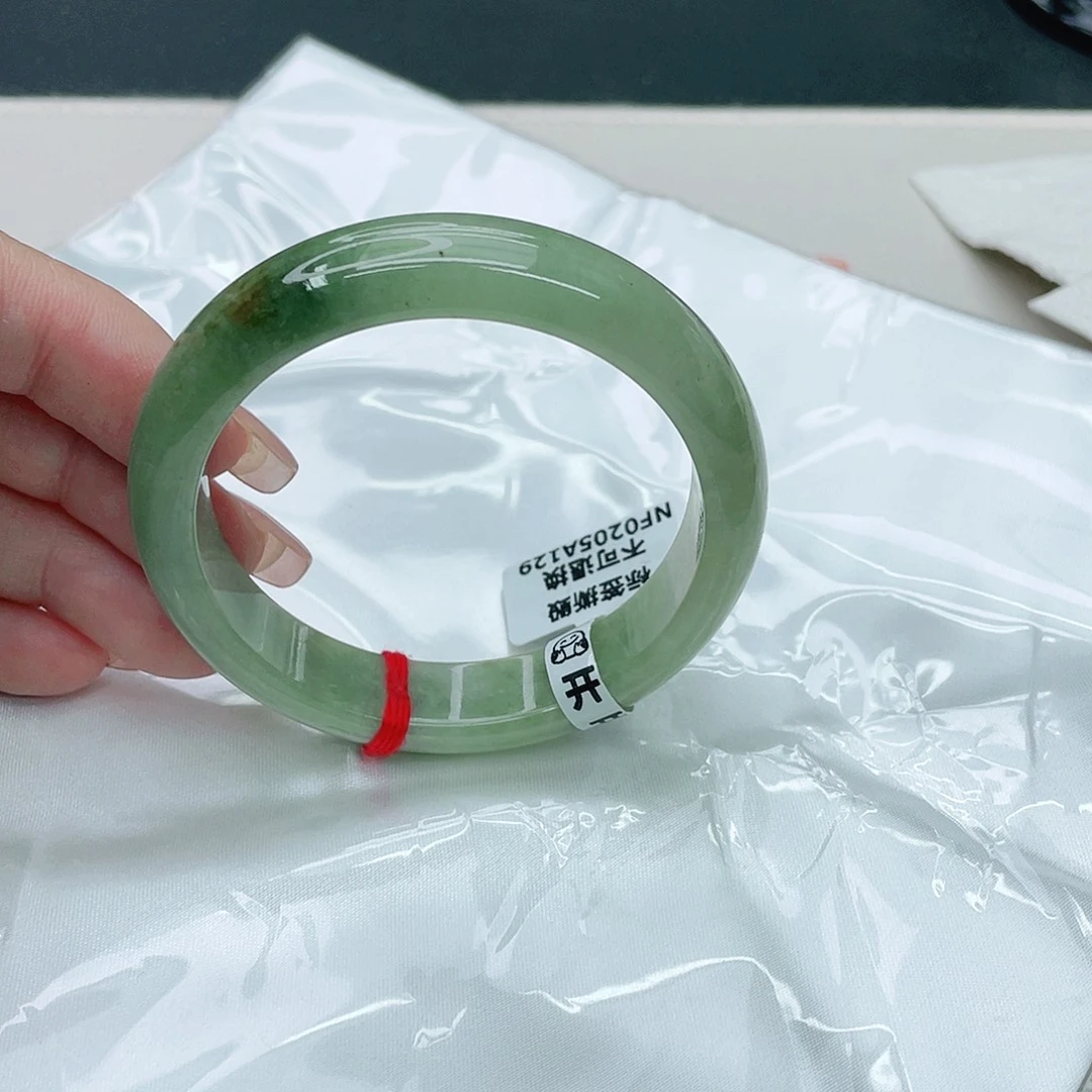 翡翠手镯未镶嵌正53.8