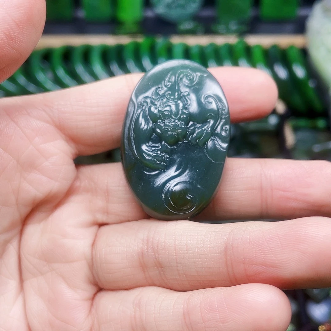 和田玉未镶嵌挂件