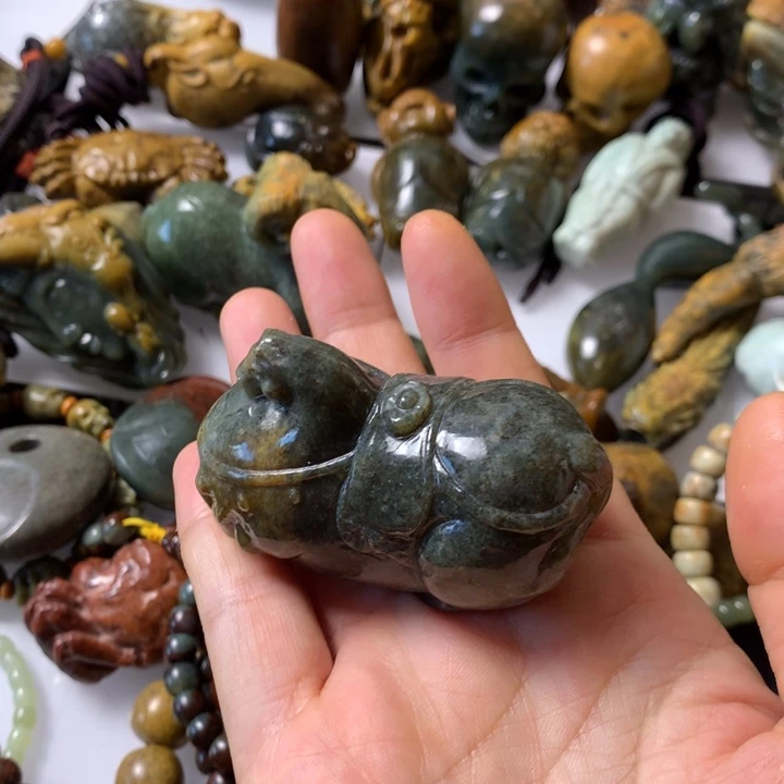 岫岩河磨玉（透闪石质玉）未镶嵌笔搁