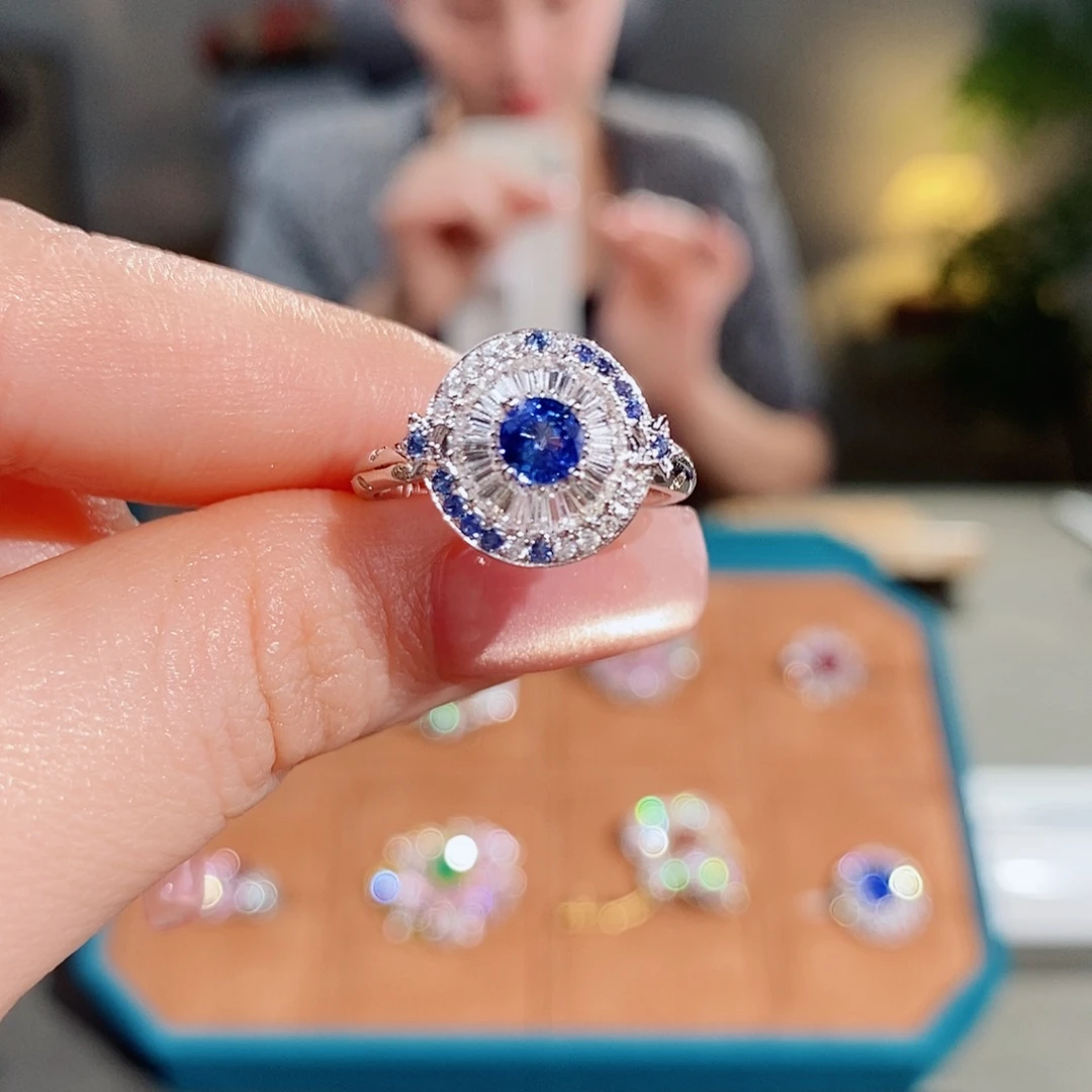 戒指蓝宝石18K金镶嵌0.44ct