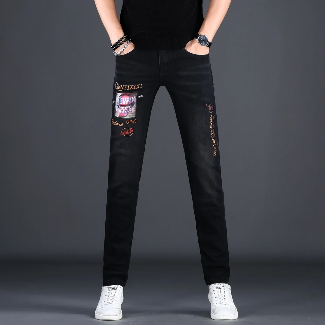 男士时尚刺绣黑色牛仔裤男款修身小脚裤潮牌欧货2025秋冬新款男裤