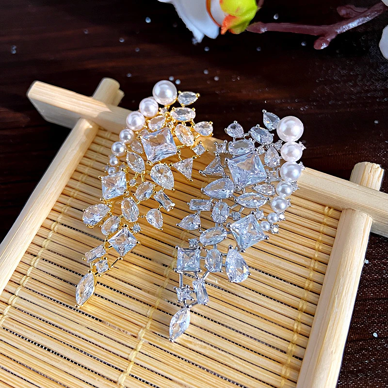 黄铜锆石耳饰 Z时尚精致镂空锆石花朵耳环轻奢微镶重工耳坠新中式