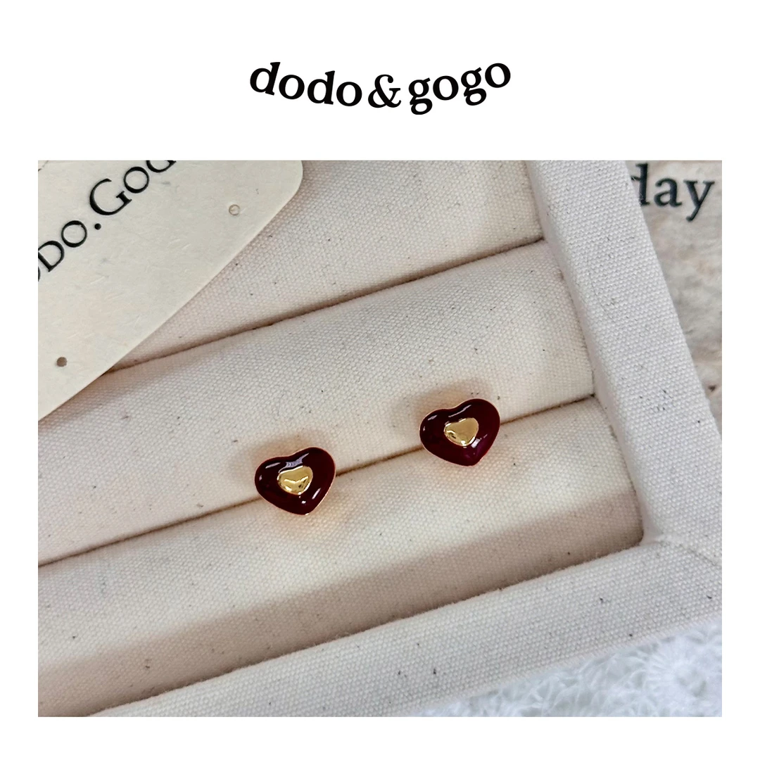 DODOGOGO 合金耳饰 金属红色小爱心耳钉女小众设计高级感百搭耳环