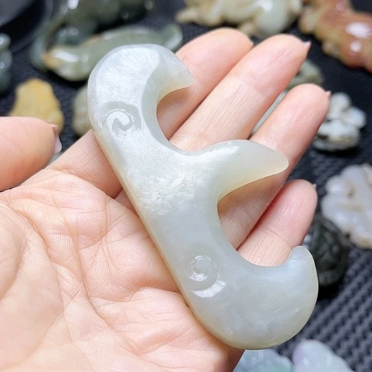 白玉菩提吊坠摆件